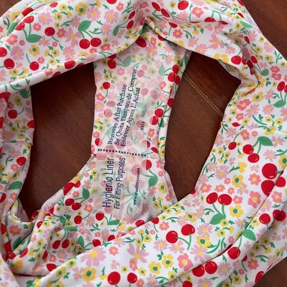 Skatie• Scarlette bikini Bottoms in CARMEL Cherry Print - Picture 10 of 11